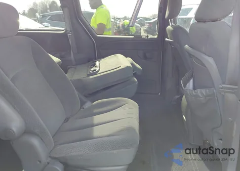 2004 Dodge Grand Caravan Sxt z USA, uszkodzony, nr VIN 2D4GP44L64R530848